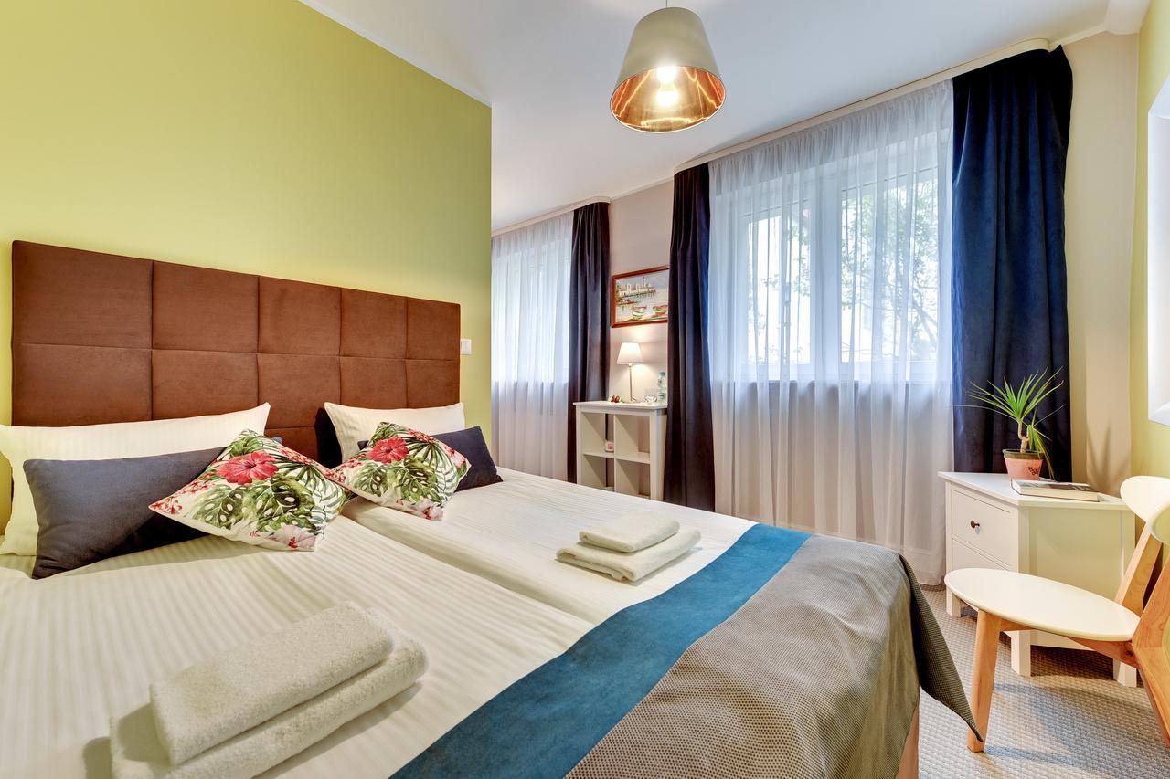 730 Art House Aparthotel โซพอต ภายนอก รูปภาพ